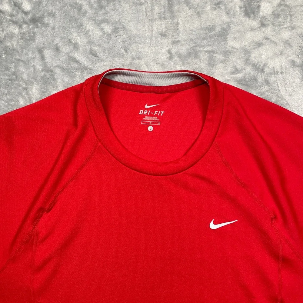 Nike Dri-FIT T-Shirt Mens Large Red Short Sleeve Athletic Training Top